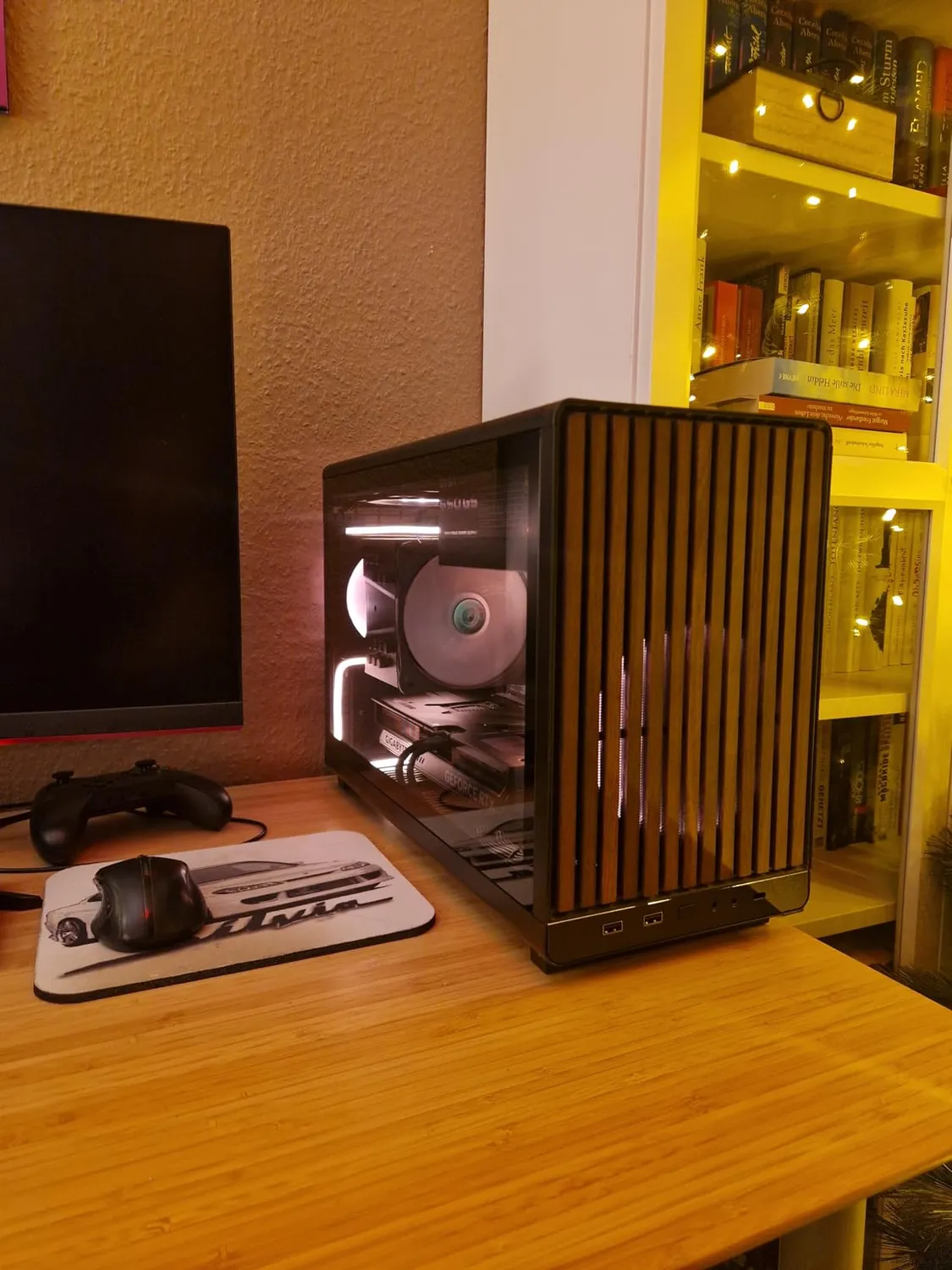 Lian Li DAN A3-mATX Wood PC-Gehäuse Buche Weiß Glas