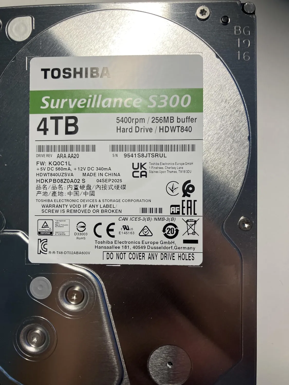 Toshiba S300 HDWT720UZSVA Festplatte 4TB Überwachung 5400rpm