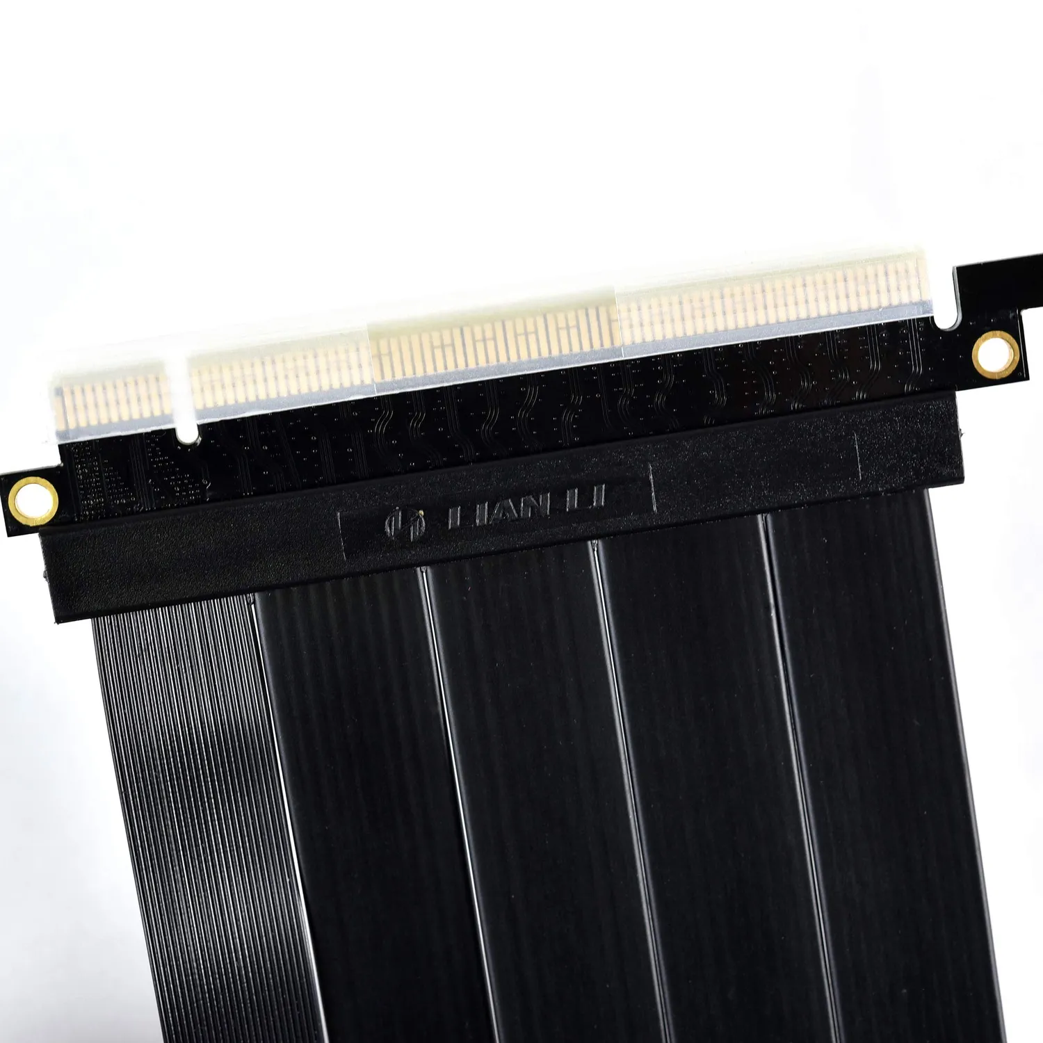 Lian Li PCIe 4.0 x16 Riser-Kabel 200mm schwarz Flachband