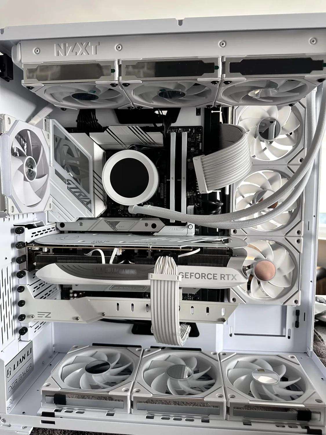 Lian Li UNI FAN SL-INF 120 weiß Lüfter 3er-Pack RGB