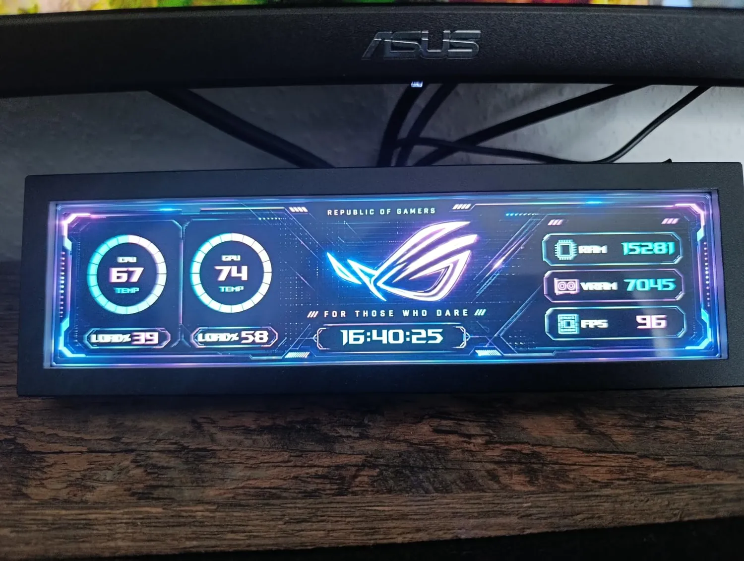 Lian Li Universal Screen Display 8,8" weiß 1920x480