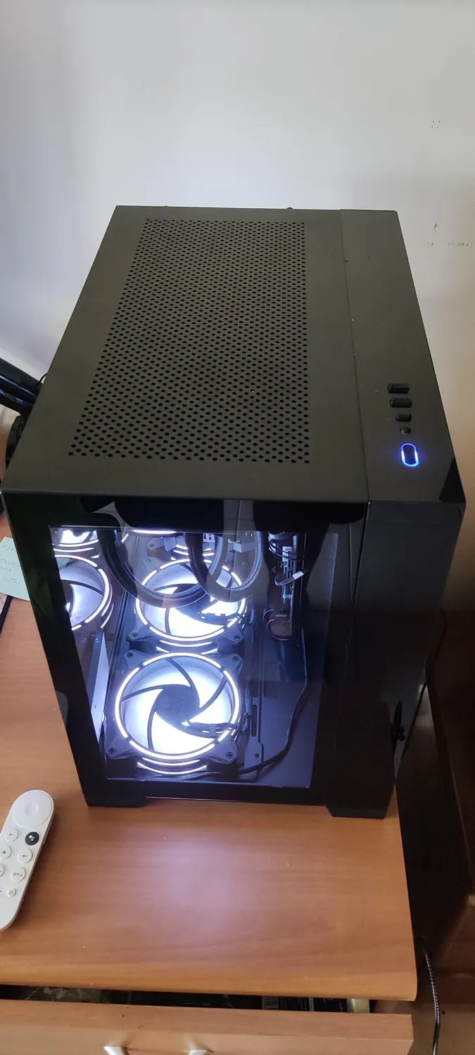 Lian Li O11 Dynamic Mini Midi-Tower Gehäuse Schwarz Glas