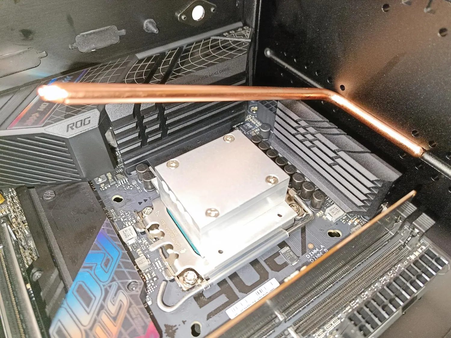 Akasa Maxwell Pro Plus A-ITX48-M2B Mini-ITX Gehäuse lüfterlos