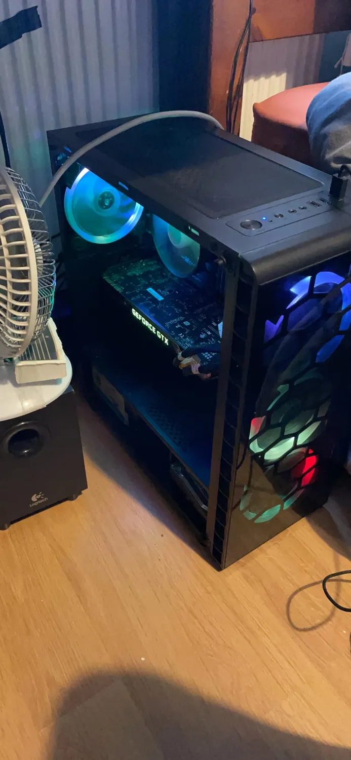 Akasa Vegas Chroma AM CPU-Kühler AM4 RGB AK-CC1106HP01