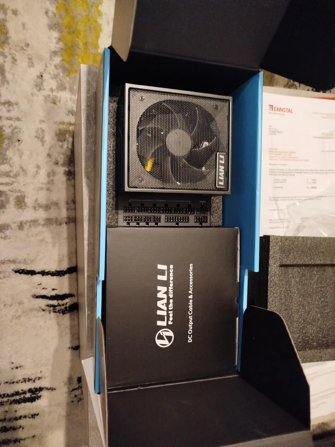 Lian Li Edge EG1000 Netzteil 1000W Platinum ATX 3.1 Schwarz