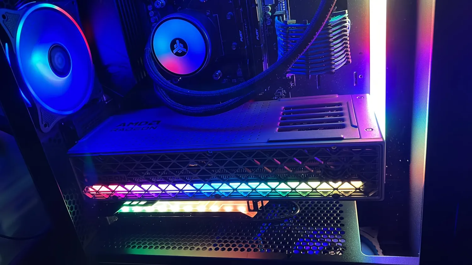 AMD Radeon RX 9070 XT Grafikkarte 16GB Nitro+ OC