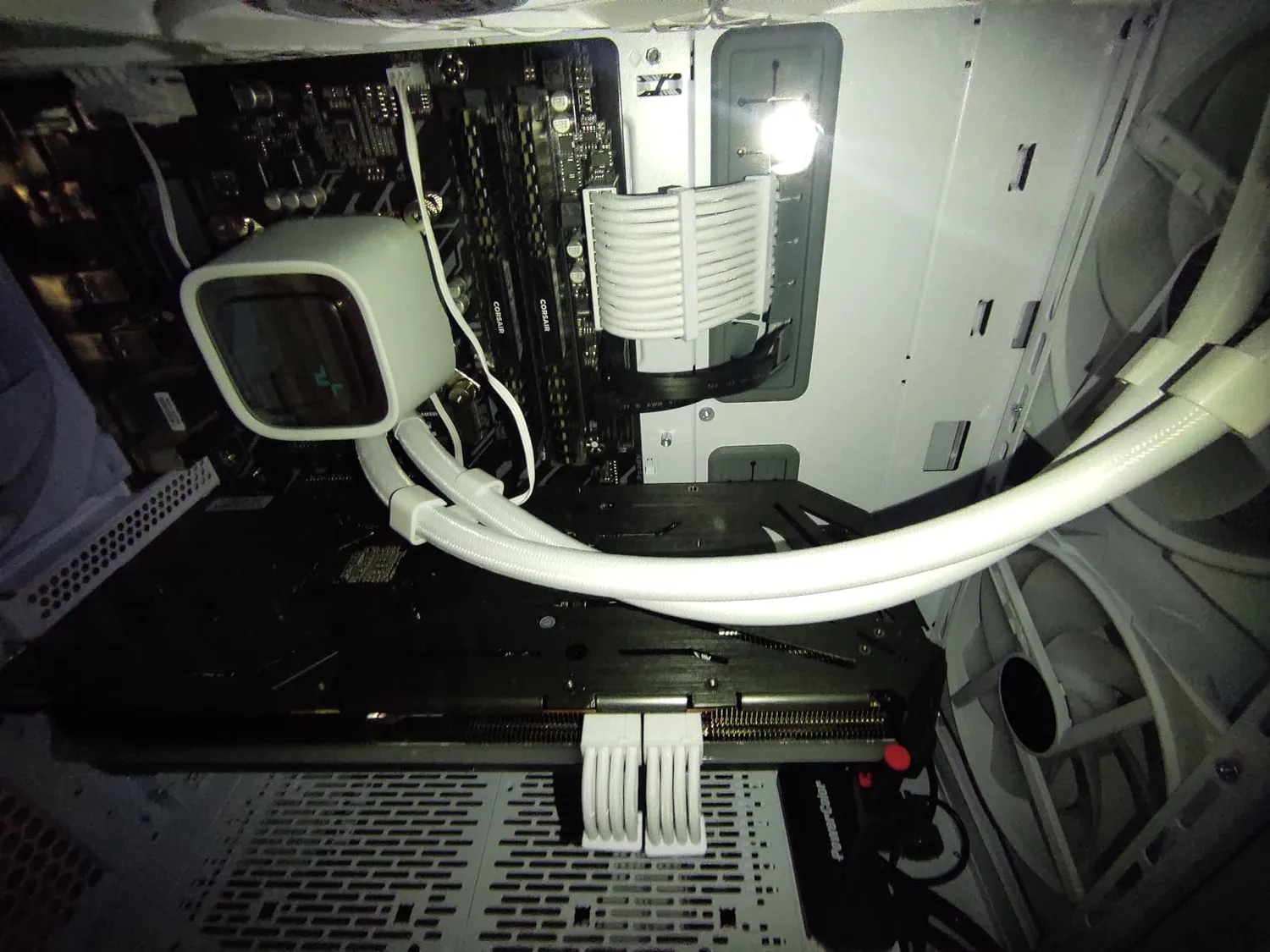 Lian Li LANCOOL 216 Black RGB Gehäuse Midi-Tower