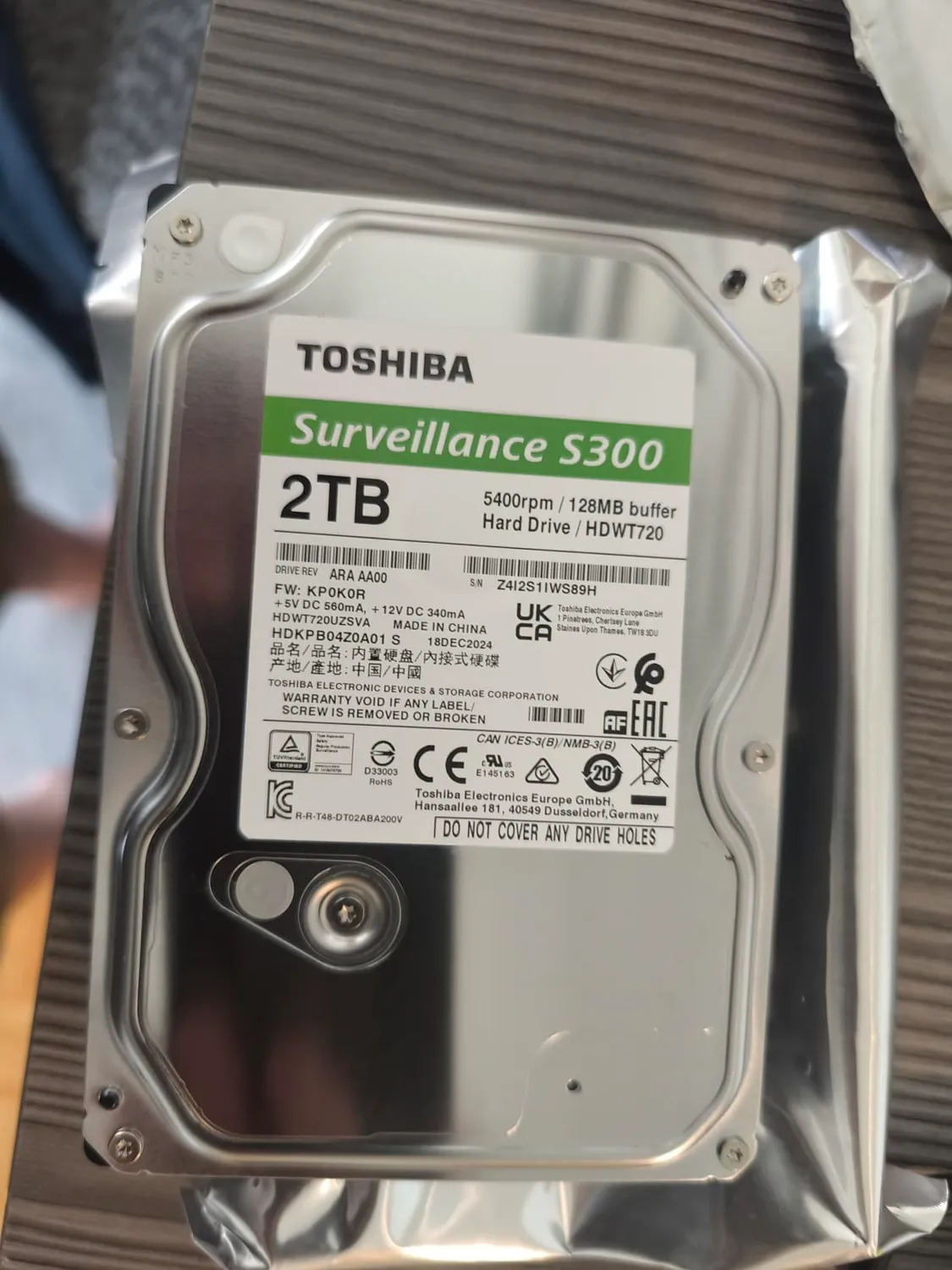 Toshiba S300 HDWT720UZSVA Festplatte 4TB Überwachung 5400rpm