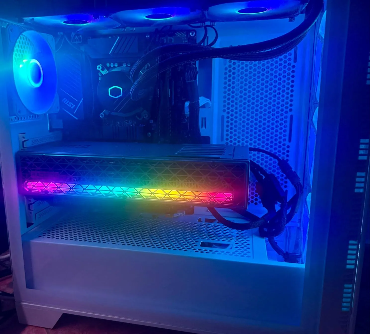 AMD Radeon RX 9070 XT Grafikkarte 16GB Nitro+ OC