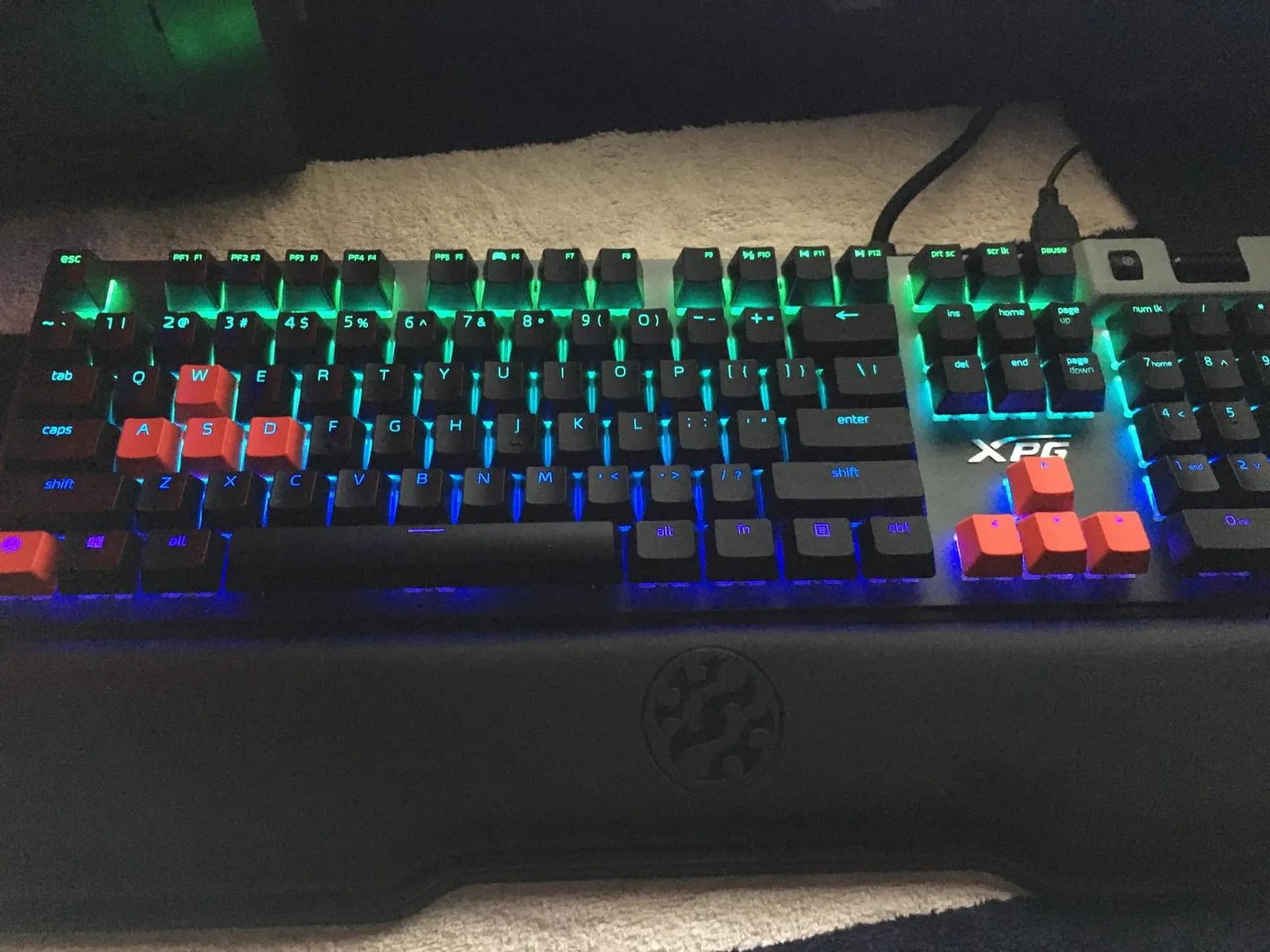 XPG Summoner SUMMONER4C-BKCWW Tastatur Cherry MX Speed silber