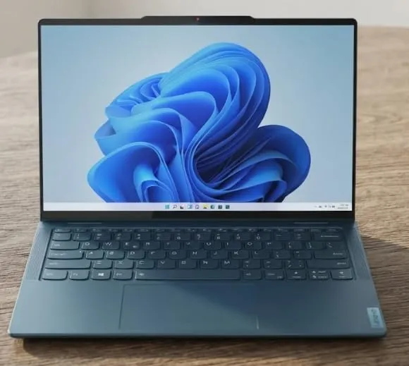 Lenovo Yoga 7 2-in-1 Convertible 14" OLED Ryzen AI 7 16GB 512GB