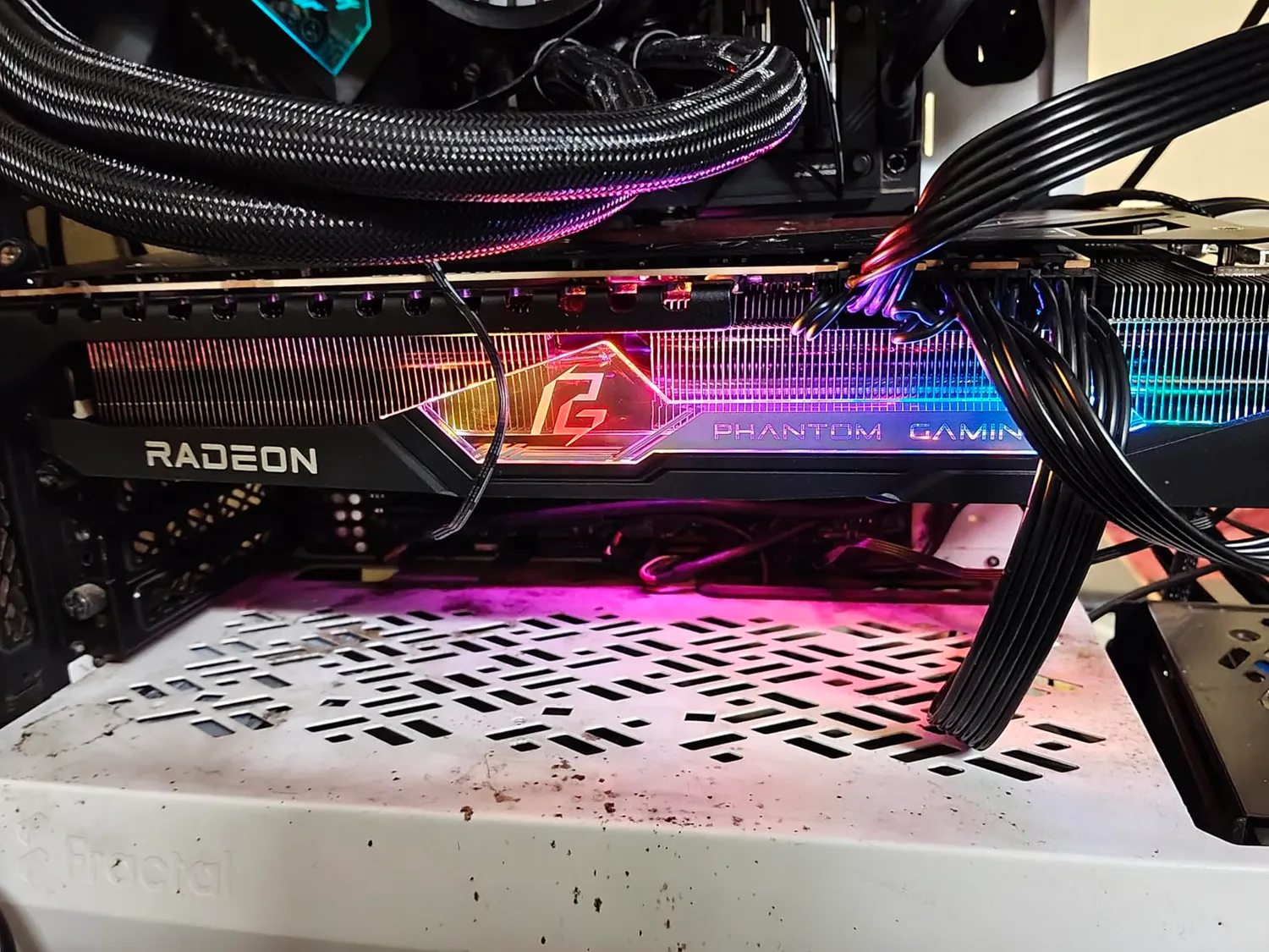 ASRock Phantom RX 7900 XTX Grafikkarte 24GB GDDR6