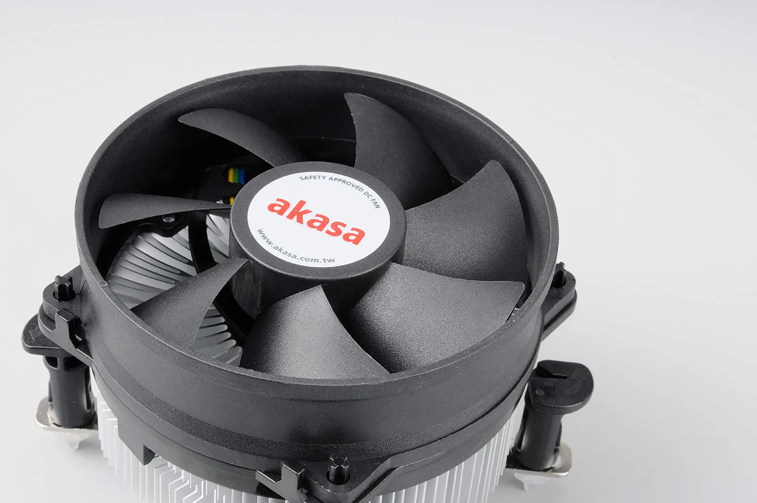 Akasa AK-CCE-7101CP CPU-Kühler LGA775 LGA1156 PWM