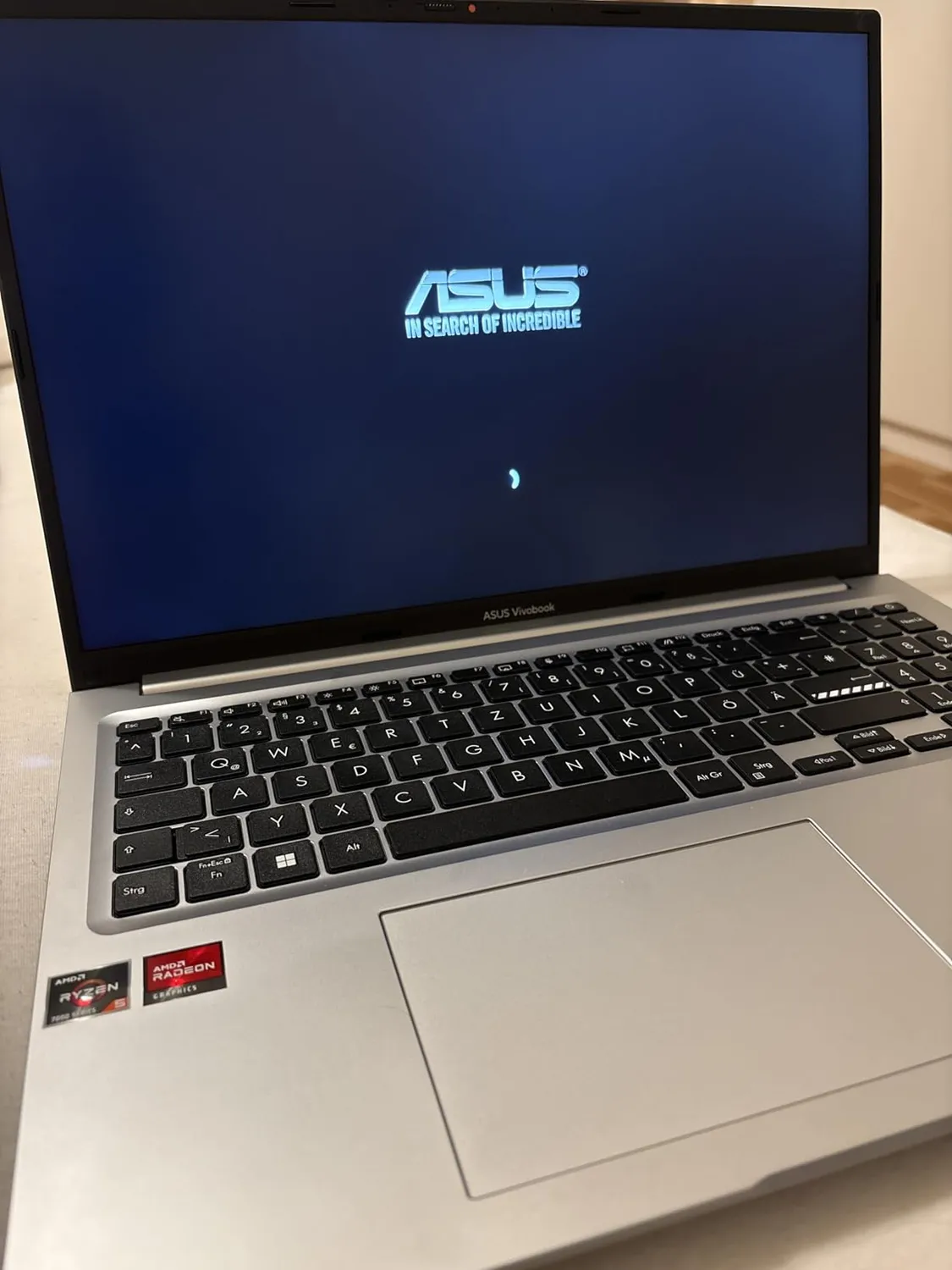ASUS Vivobook 16 M1605YA Laptop Ryzen 5 7430U 16GB/512GB
