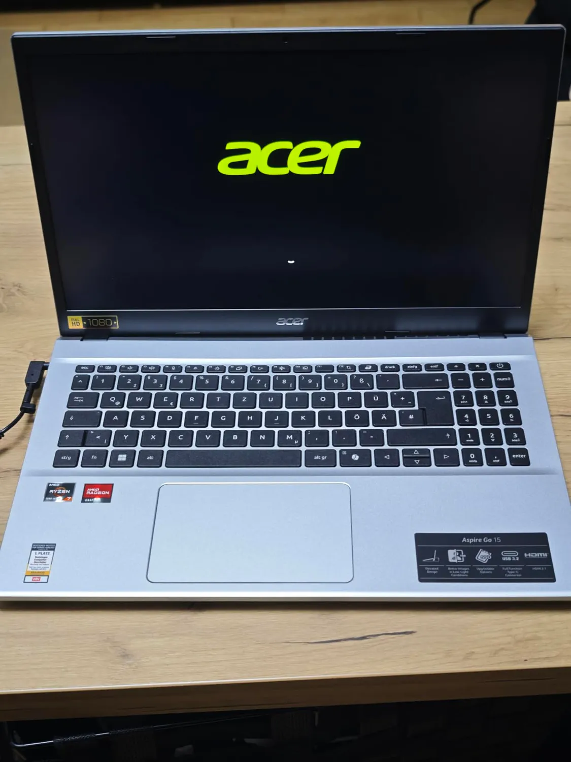 Acer Aspire Go 15 AG15-42P-R8SZ Laptop Ryzen 7 16GB 512GB