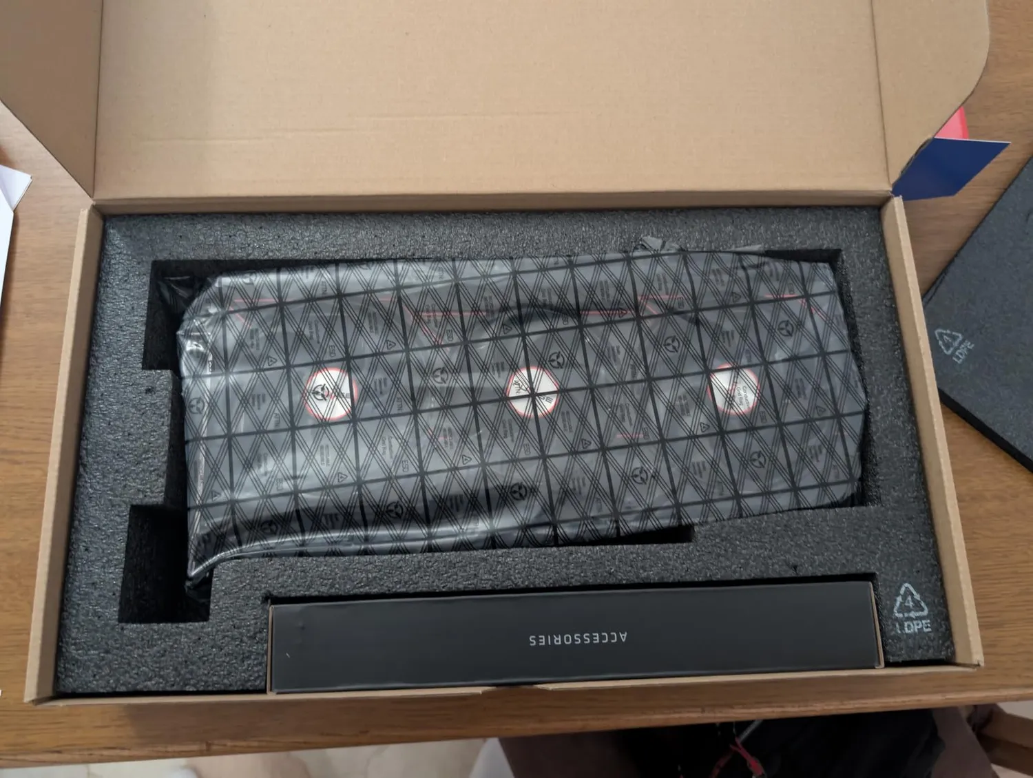 Sapphire Pulse RX 9070 XT Grafikkarte 16GB Gaming DUAL DP
