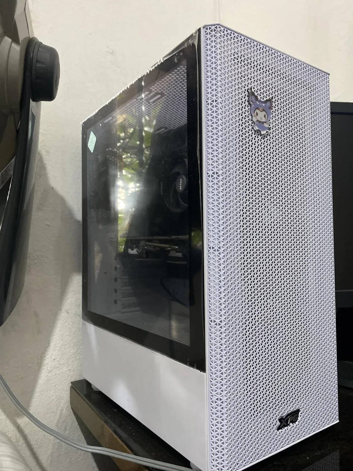 XPG Valor MESH Mid-Tower PC-Gehäuse ATX weiß