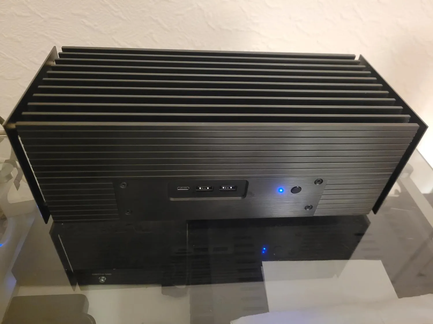 Akasa Turing RC Pro A-NUC101-M1B NUC-Gehäuse