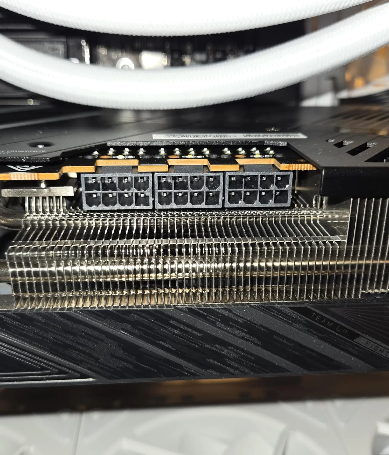 Gigabyte AORUS RX 9070 XT Elite 16G Grafikkarte 16GB