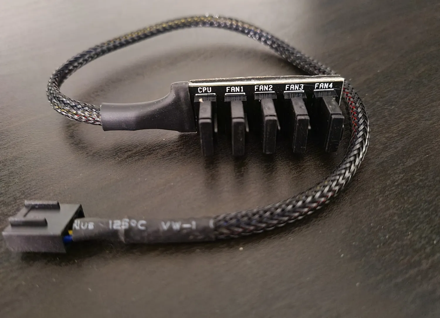 Akasa Flexa FP5H Lüfter Hub 5-fach PWM Splitter 30cm