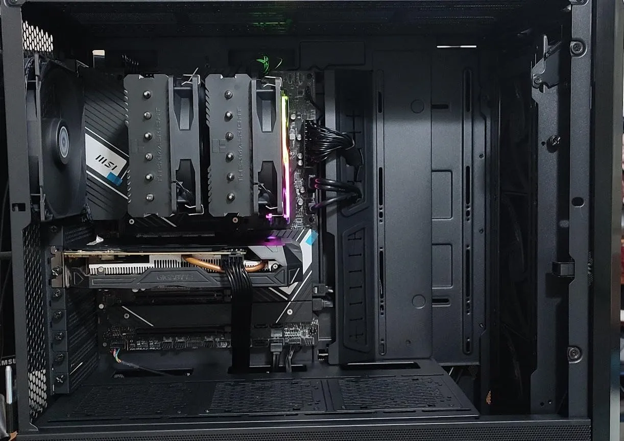 Lian Li Lancool III Midi-Tower PC-Gehäuse Mesh Schwarz