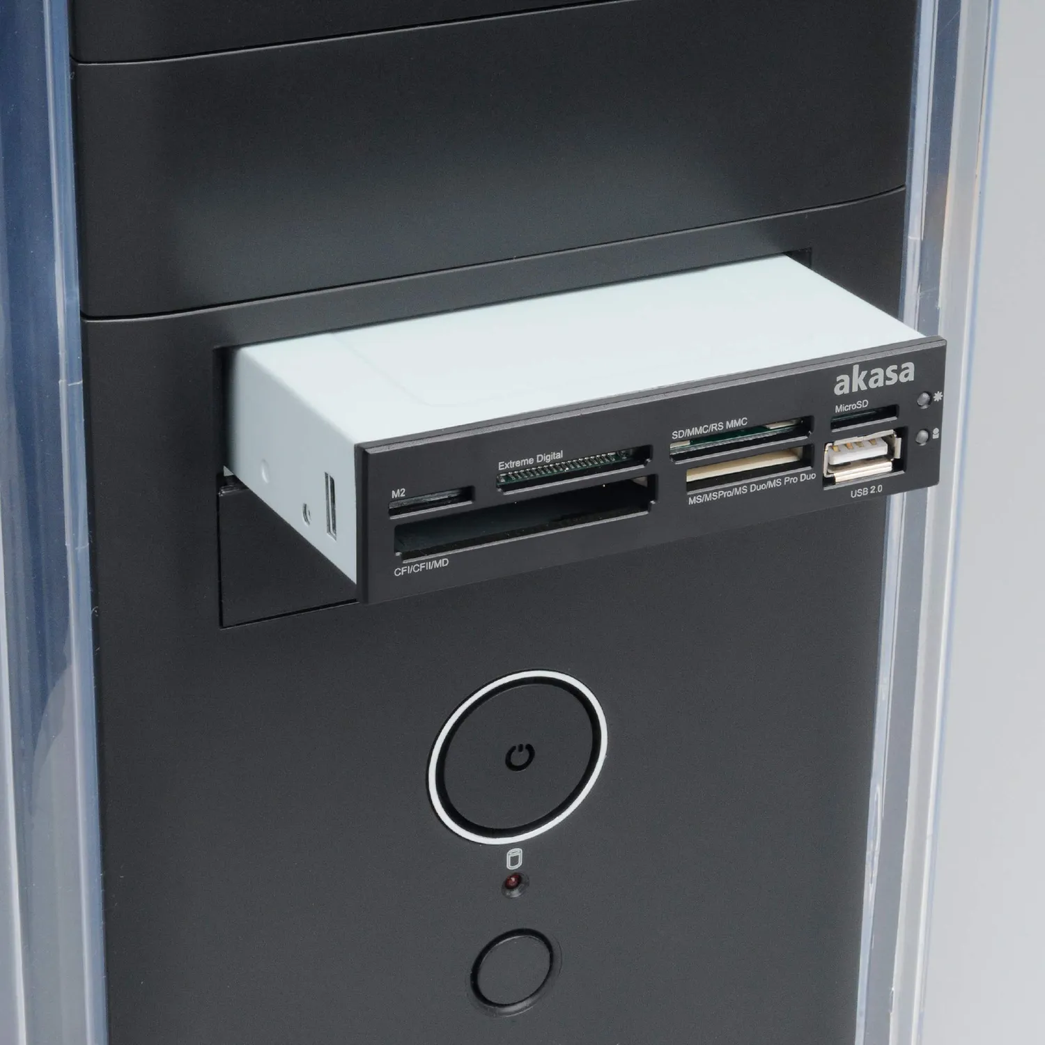AKASA AK-ICR-07 Kartenleser 3,5 Zoll USB 2.0 6-Port