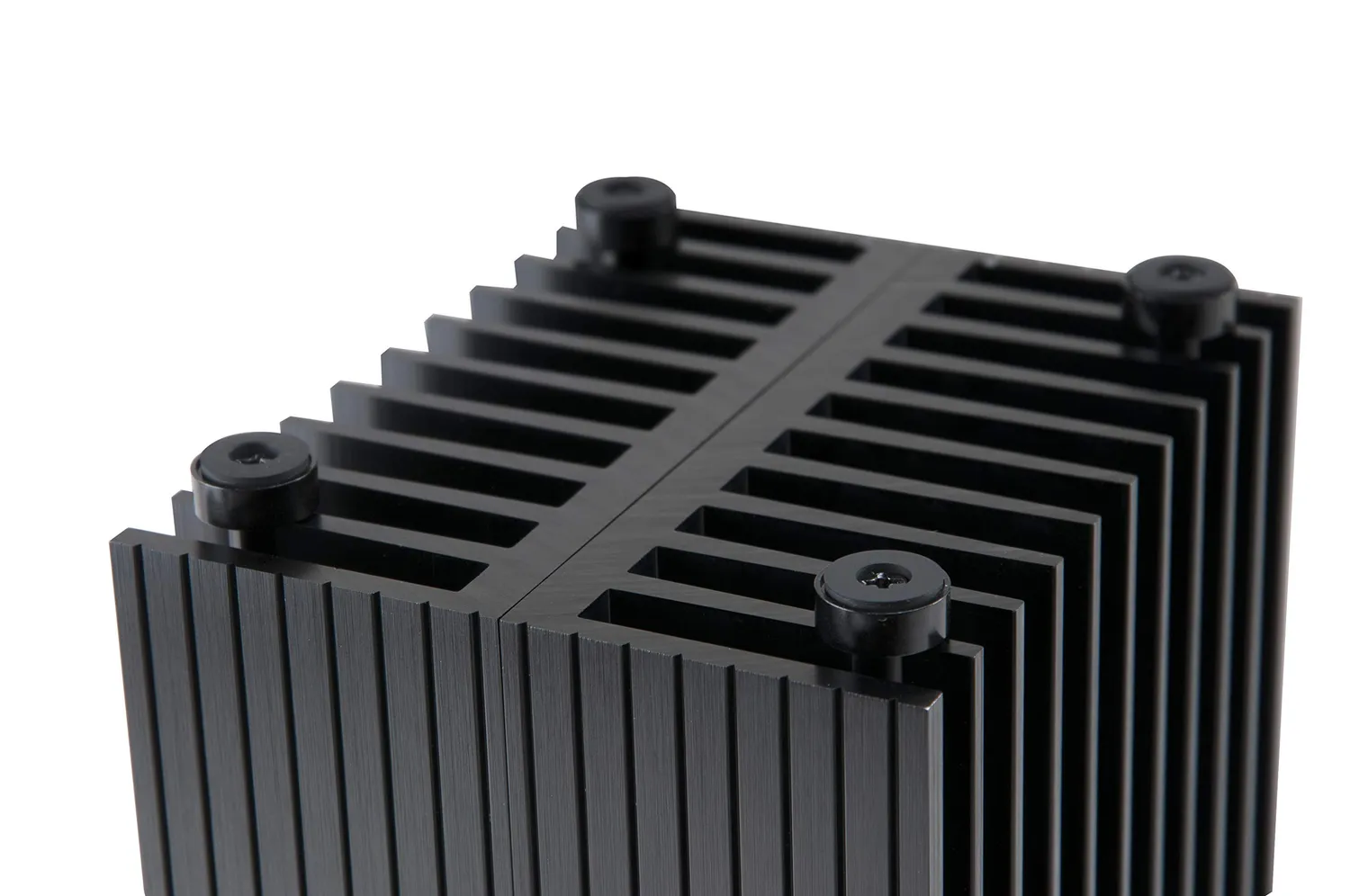 Akasa Turing A-NUC45-M1B lüfterloses Gehäuse NUC