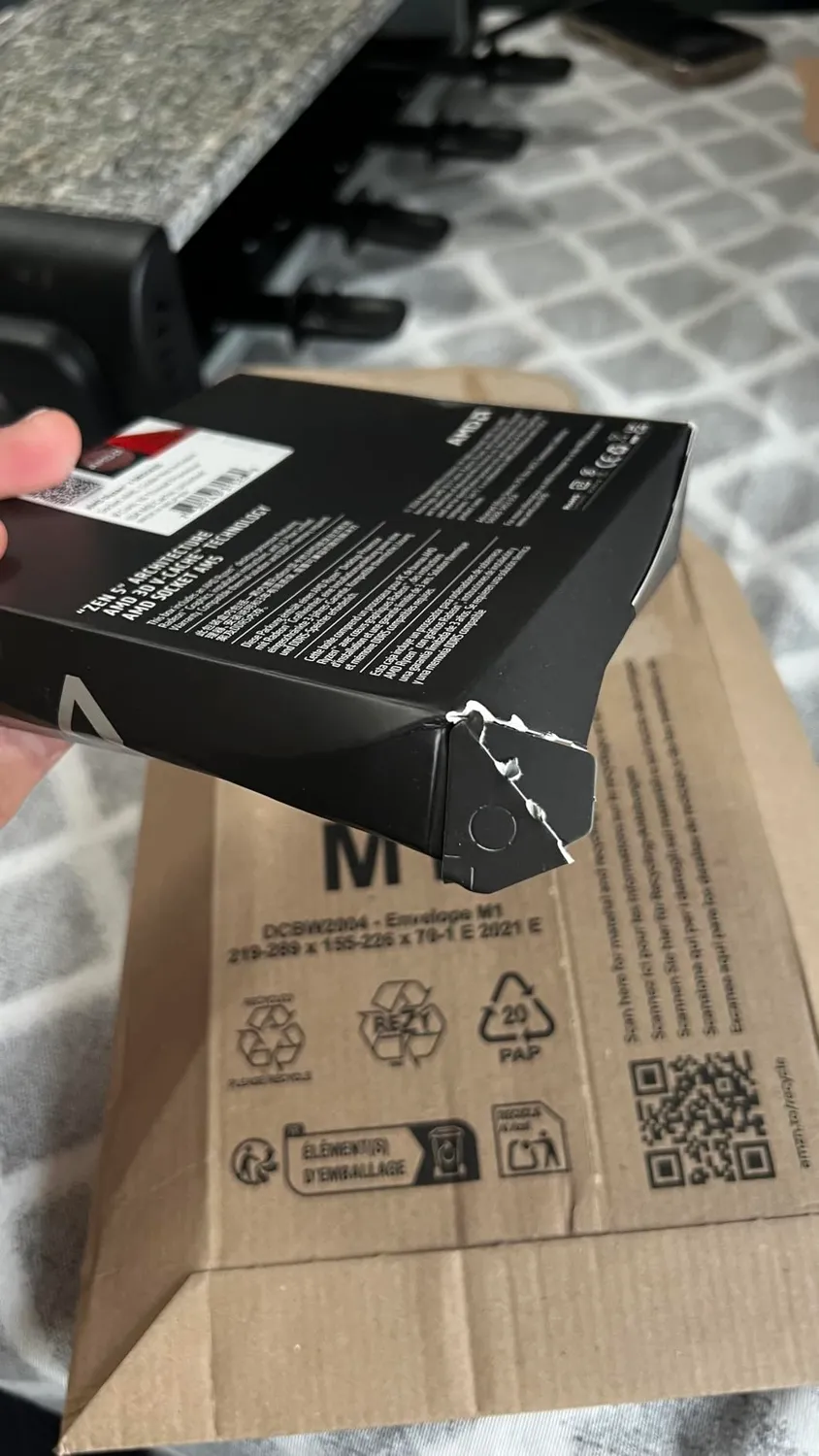 AMD Ryzen 7 9800X3D Prozessor AM5 8-Kern bis 5,2 GHz