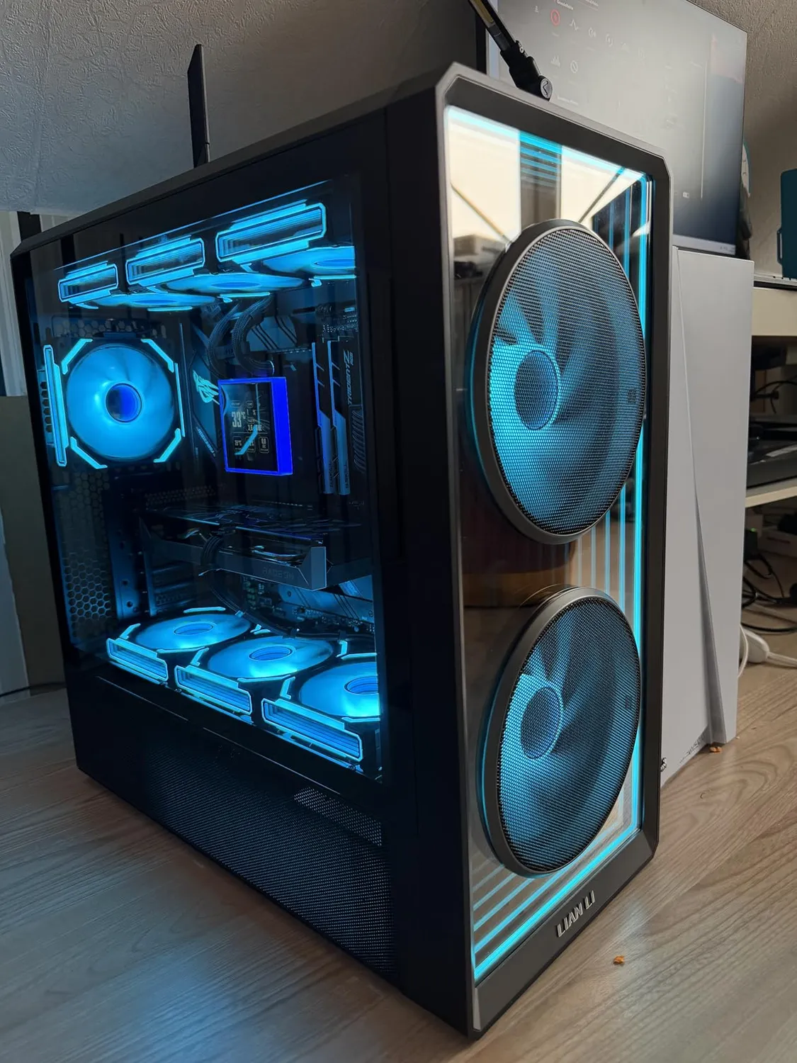 Lian Li LANCOOL 217 INF Midi-Tower Gehäuse schwarz