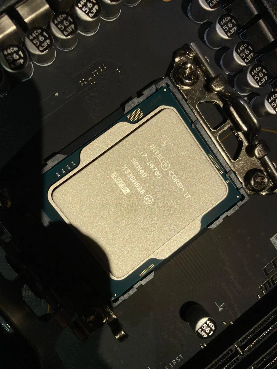 Intel Core i7 14700 Prozessor 20 Kerne 5,4GHz Box