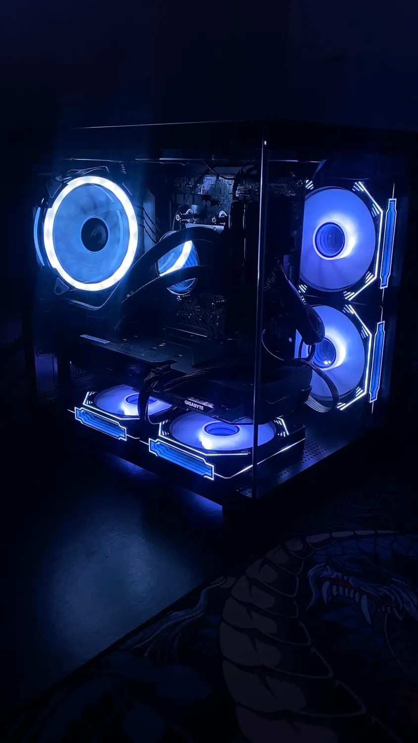 Gigabyte RX 9060 XT Gaming OC Grafikkarte 8GB GDDR6 leise