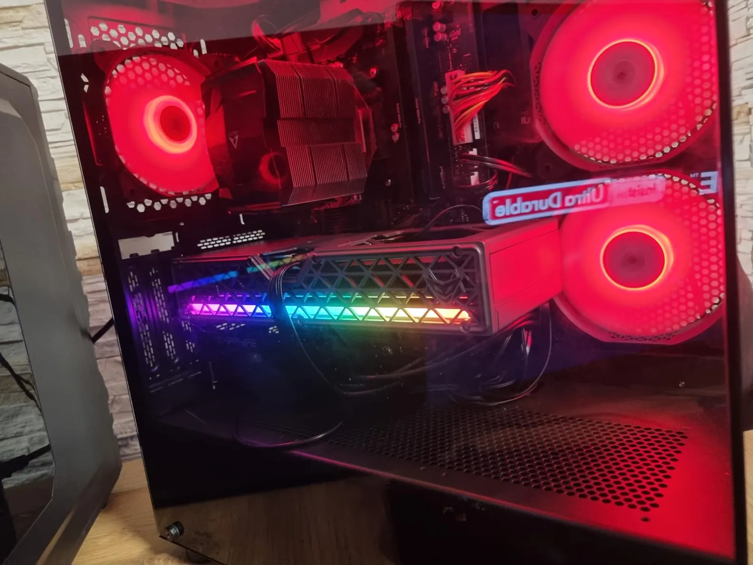 Sapphire Nitro+ RX 9060 XT Gaming OC Grafikkarte 16GB