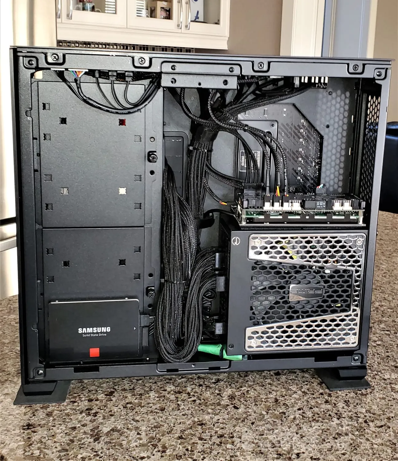 Lian Li O11 Air Mini PC-Gehäuse Schwarz ATX Mini-Tower