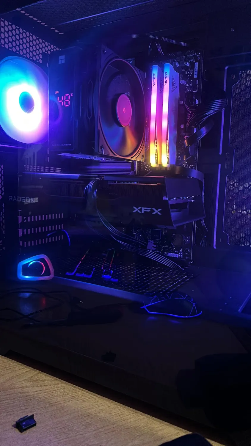 XFX Swift RX 9060 XT Grafikkarte 16GB OC Gaming