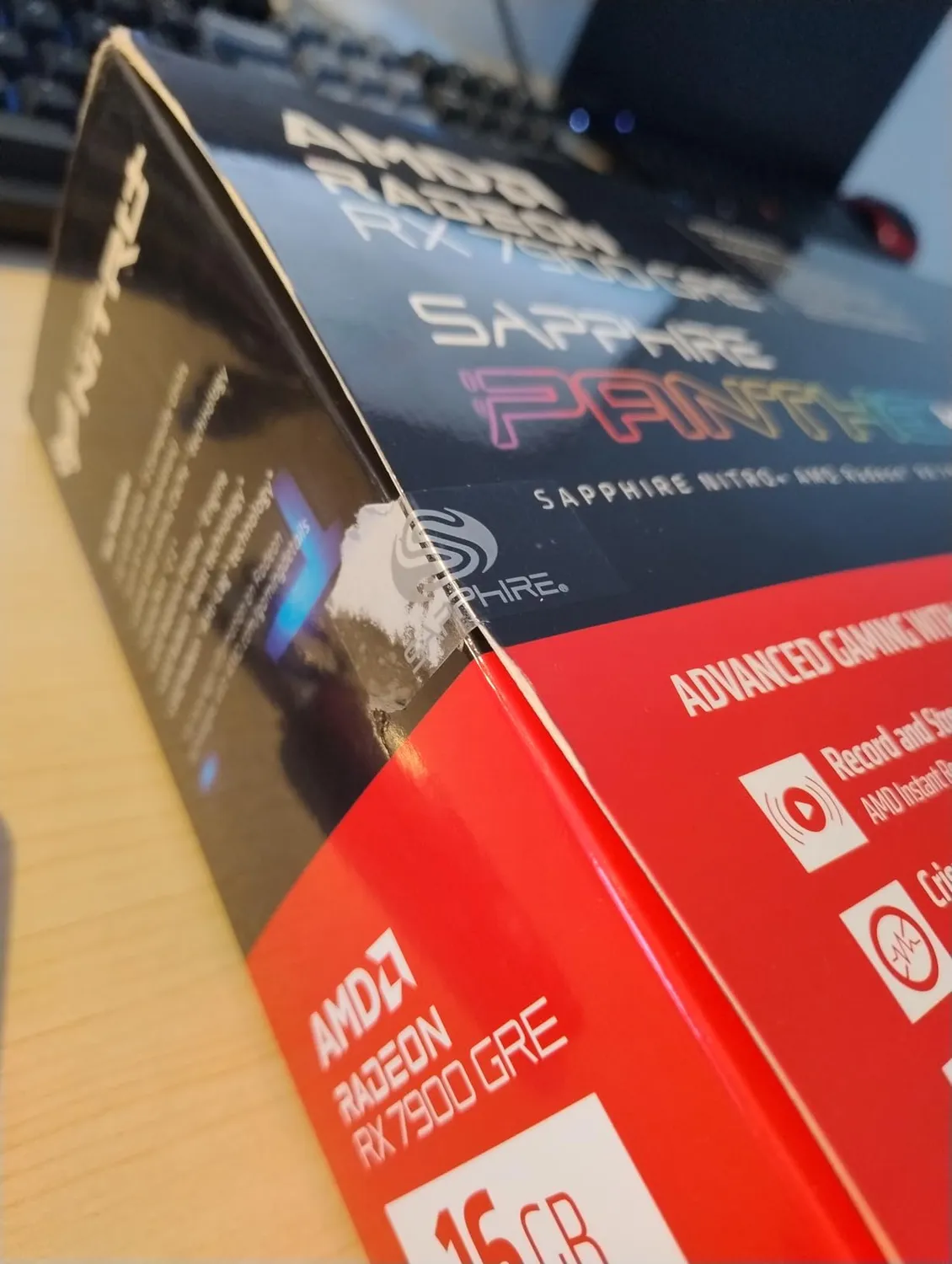 Sapphire Nitro+ RX 7900 GRE Grafikkarte 16GB OC