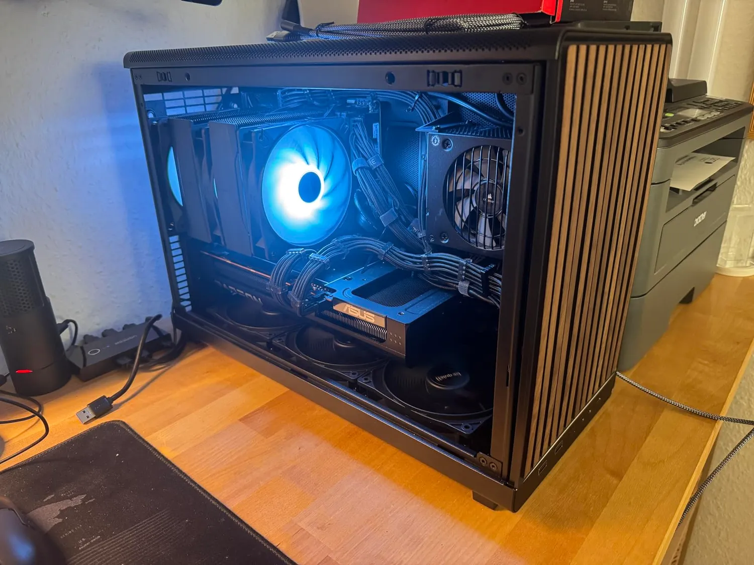 Lian Li DAN A3-mATX Wood PC-Gehäuse Buche Weiß Glas
