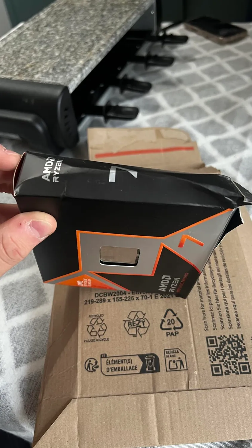 AMD Ryzen 7 9800X3D Prozessor AM5 8-Kern bis 5,2 GHz
