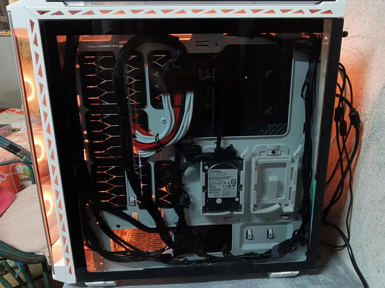 XPG Battle Cruiser PC-Gehäuse weiß ARGB Glas