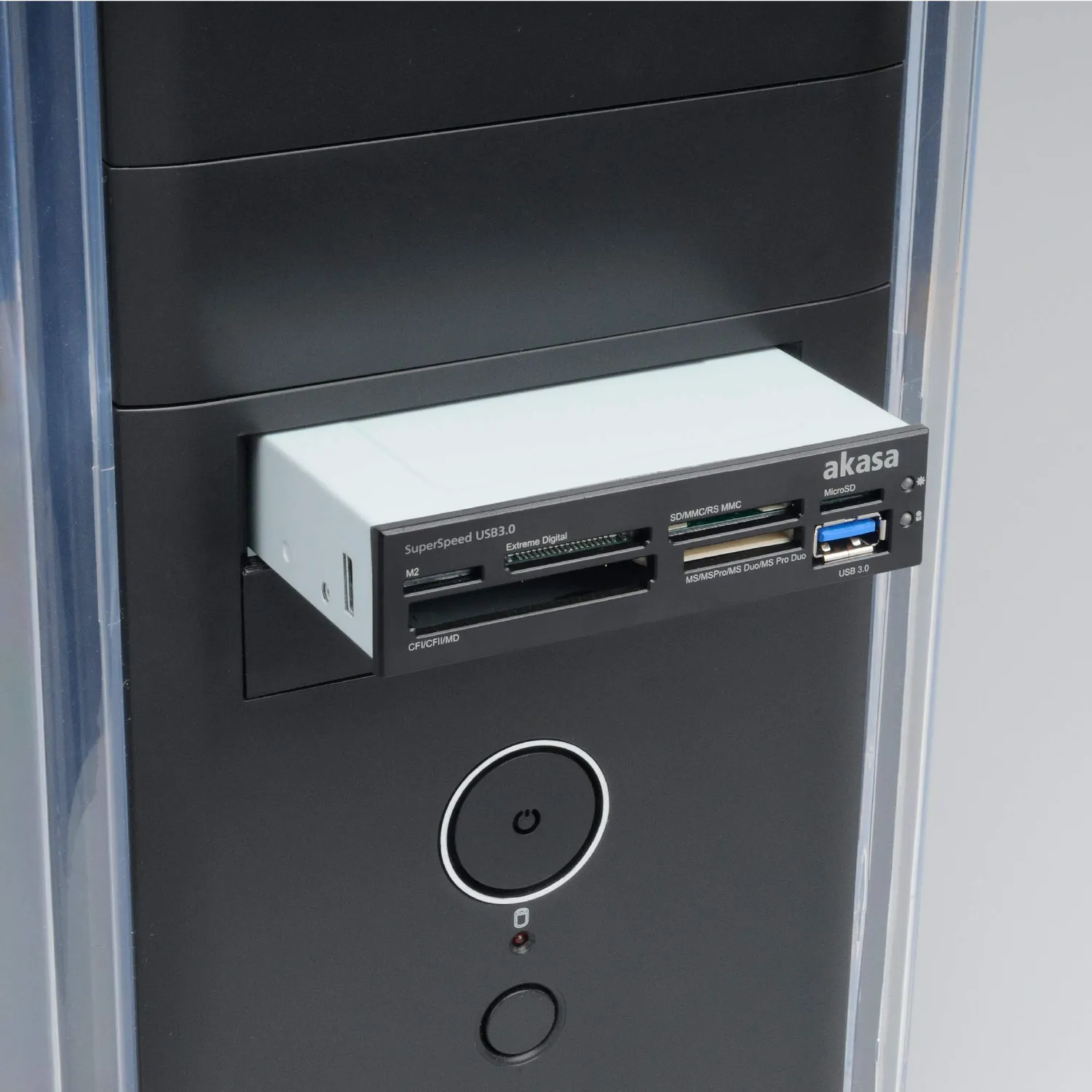 AKASA AK-ICR-14 Kartenleser 3,5 Zoll USB 3.0 6-Port
