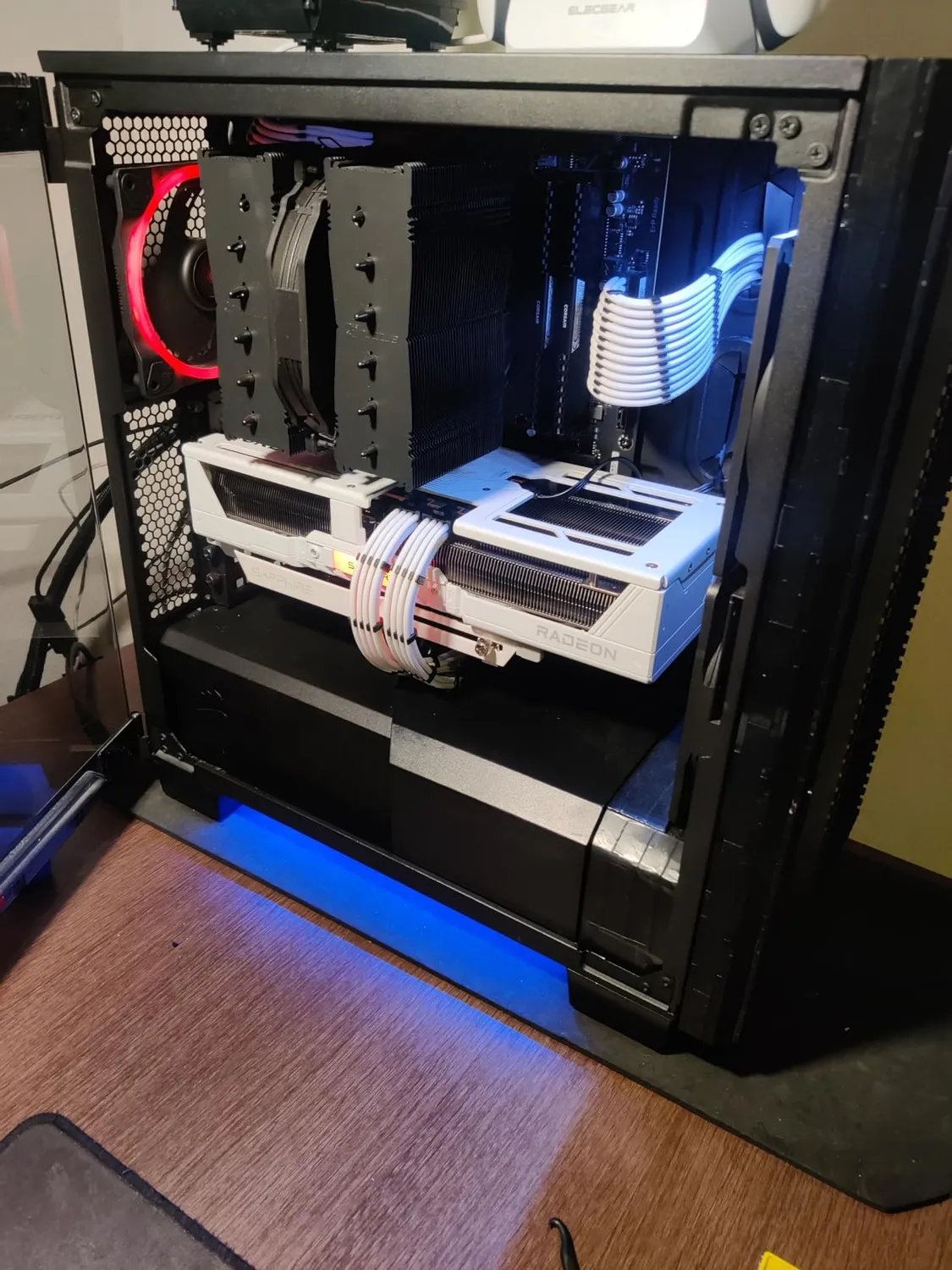 Sapphire Pure RX 9070 XT OC Grafikkarte 16GB weiß
