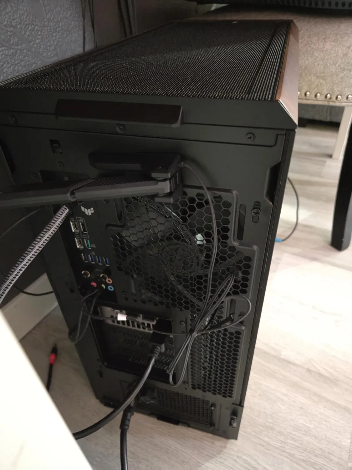 Lian Li Lancool 217 Gehäuse schwarz Walnuss 5 Lüfter