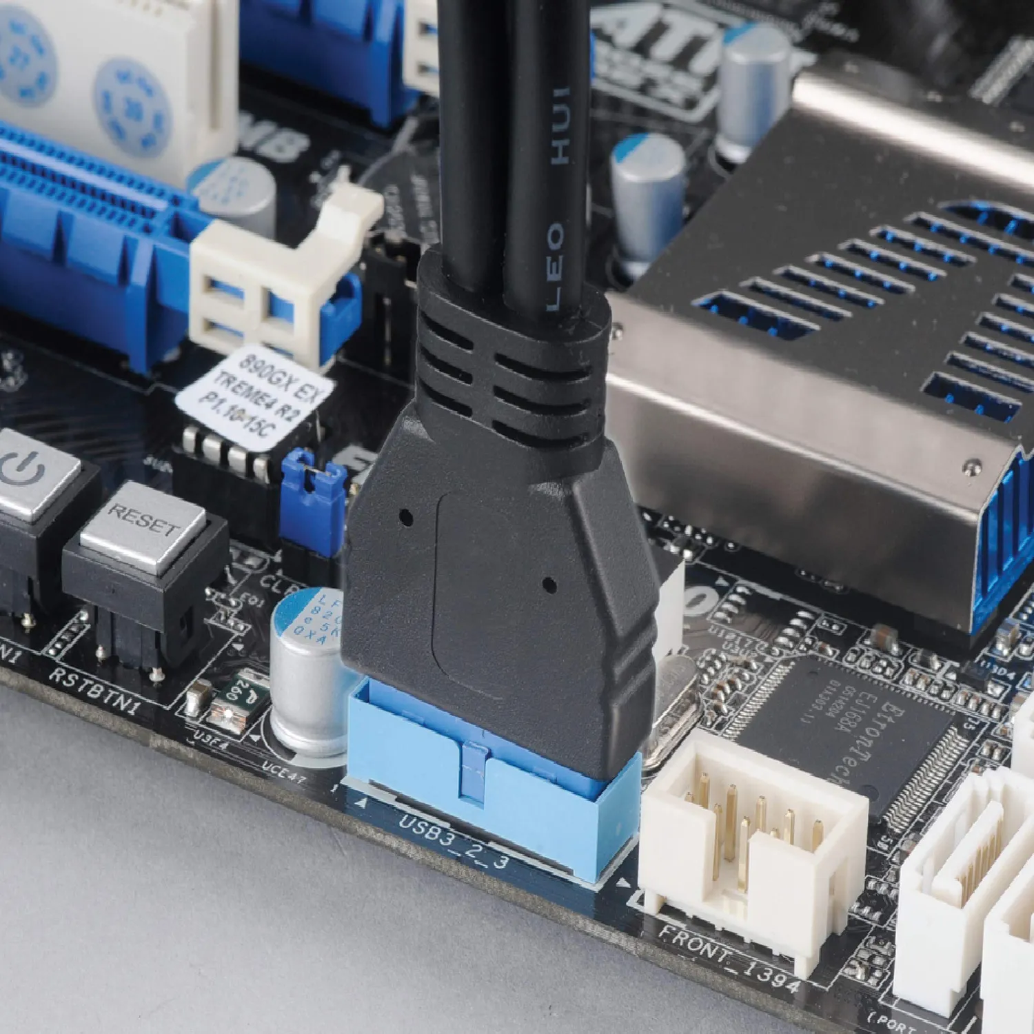 AKASA AK-ICR-14 Kartenleser 3,5 Zoll USB 3.0 6-Port
