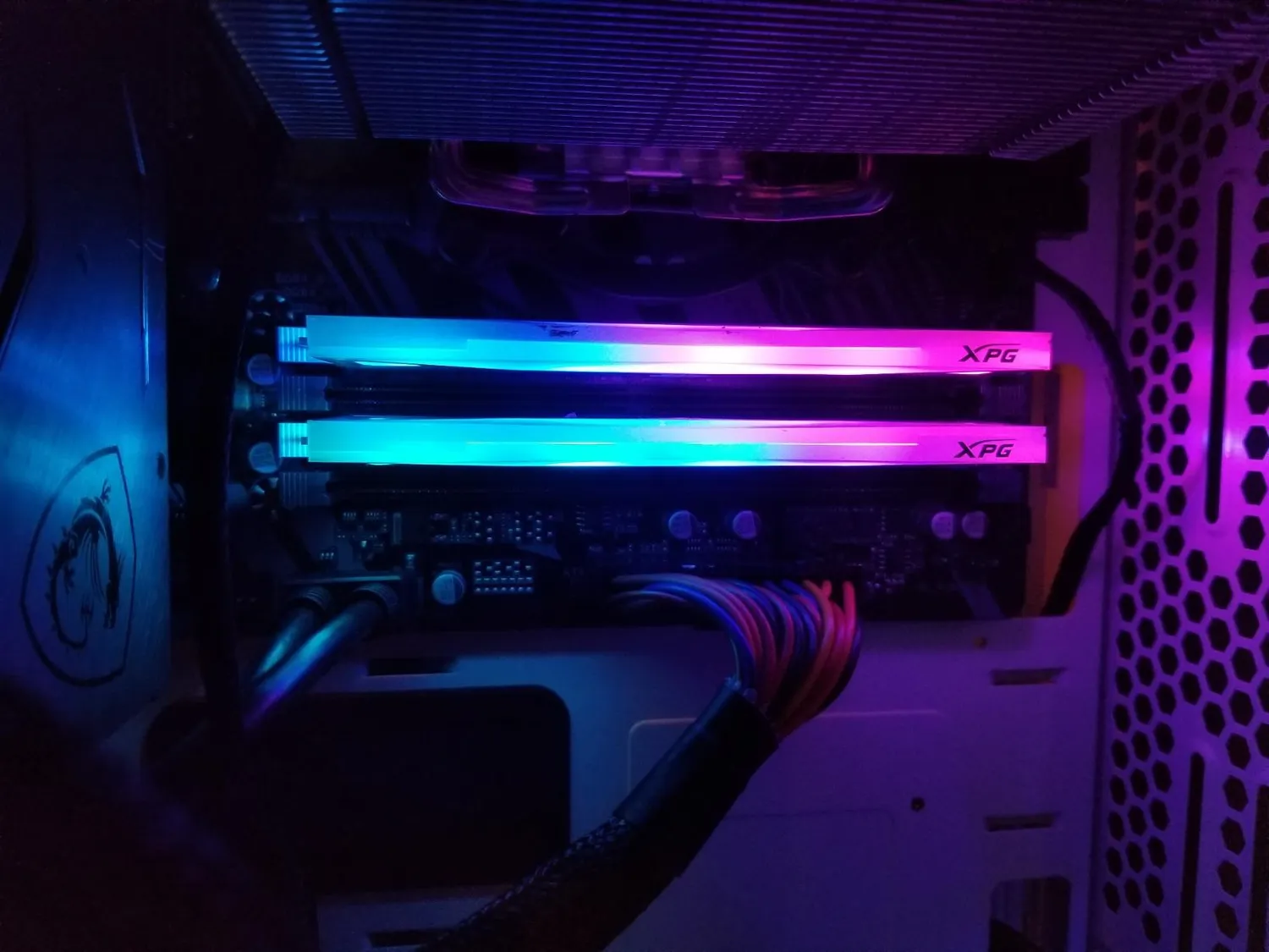 XPG D60G RGB RAM 16GB DDR4 3200 grau Kit