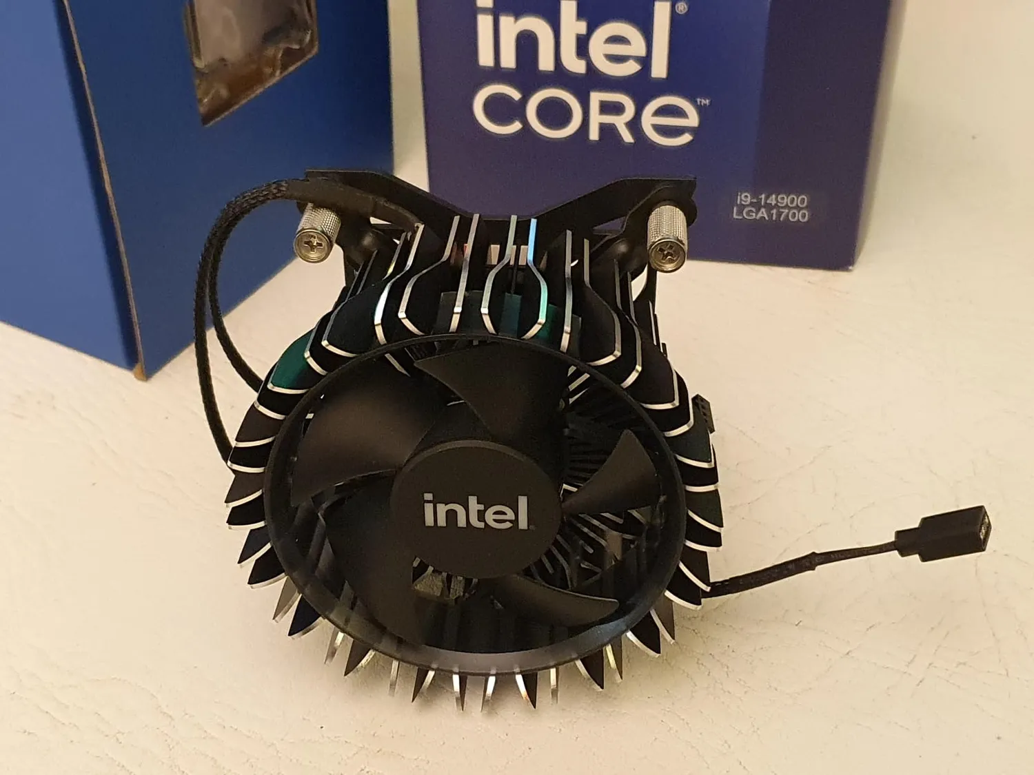 Intel Core i9 14900 Prozessor 24 Kerne 5,8 GHz