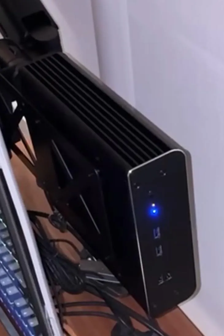 Akasa Plato RC A-NUC106-M1B Mini-PC Gehäuse für ASUS NUC 14/15