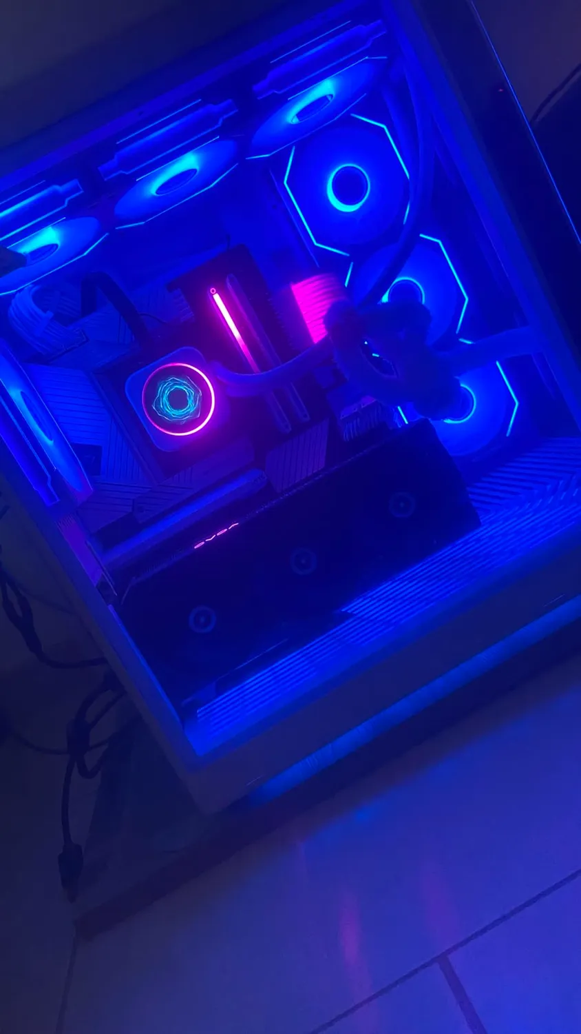 Lian Li UNI FAN SL-INF 120 weiß Lüfter 3er-Pack RGB