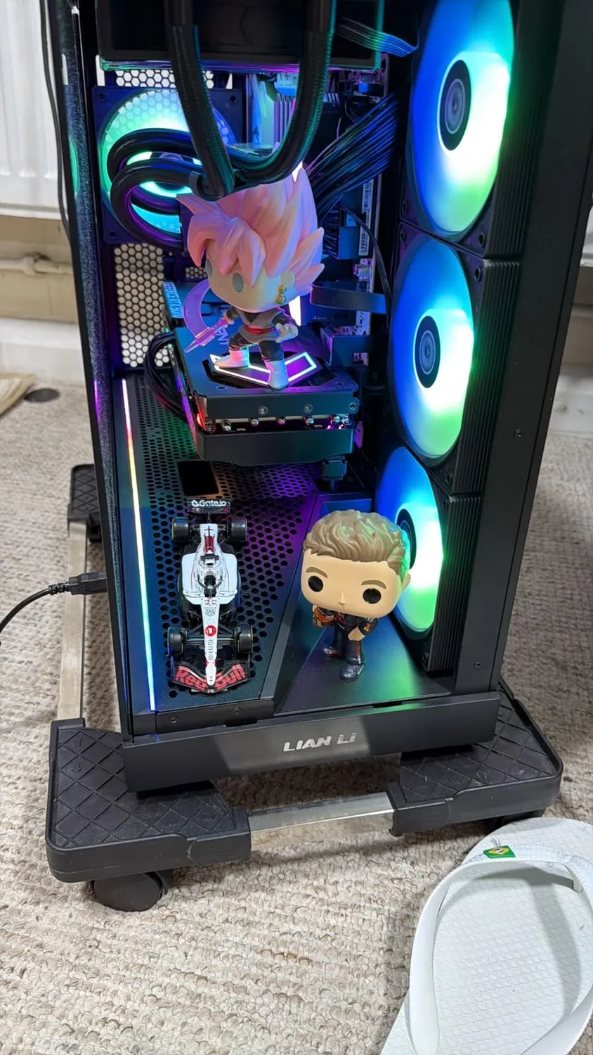 Lian Li Vector V100R Mini Gehäuse schwarz Temperglas mATX