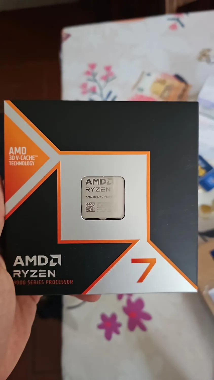 AMD Ryzen 7 9800X3D Prozessor AM5 8-Kern bis 5,2 GHz