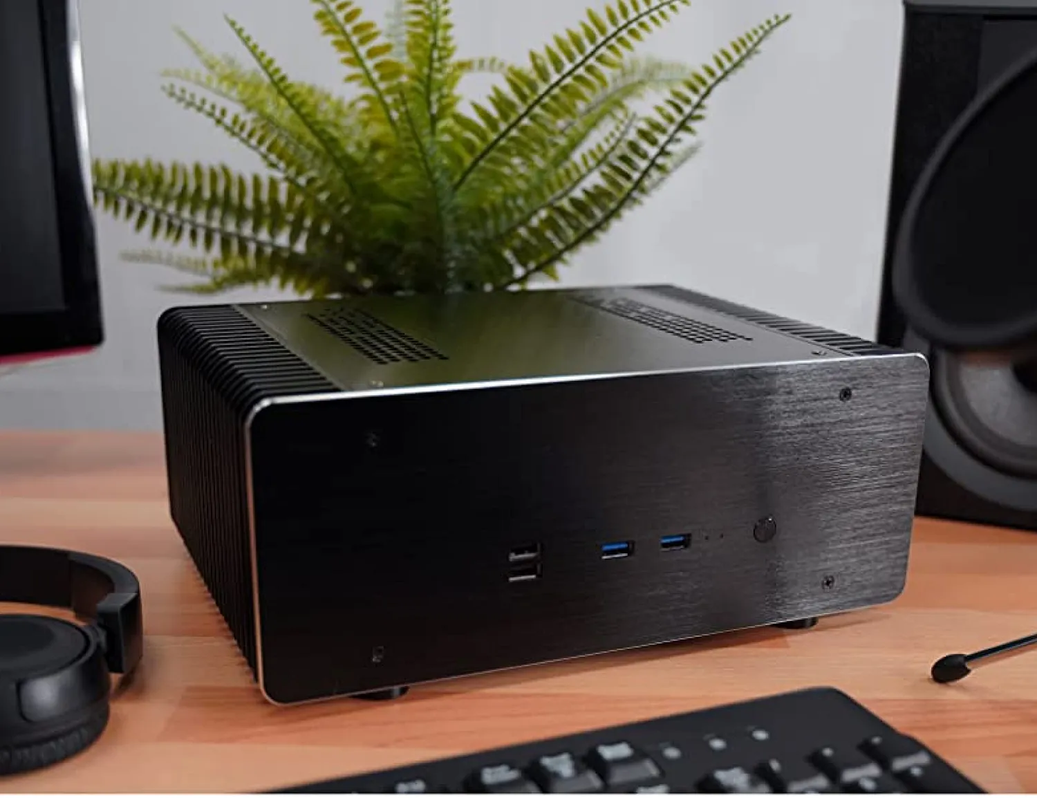 Akasa Maxwell Pro A-ITX48-M1B Gehäuse lüfterlos