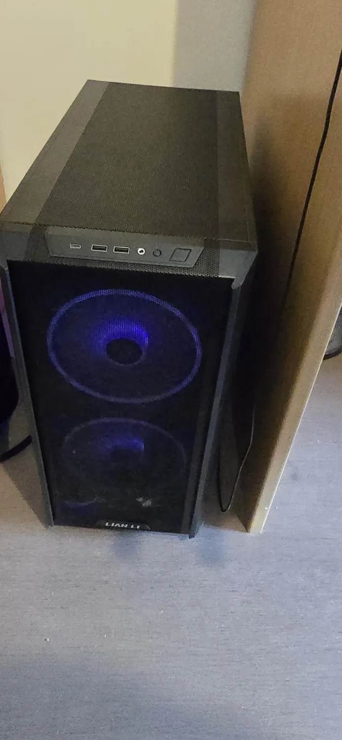 Lian Li LANCOOL 216 Black RGB Gehäuse Midi-Tower